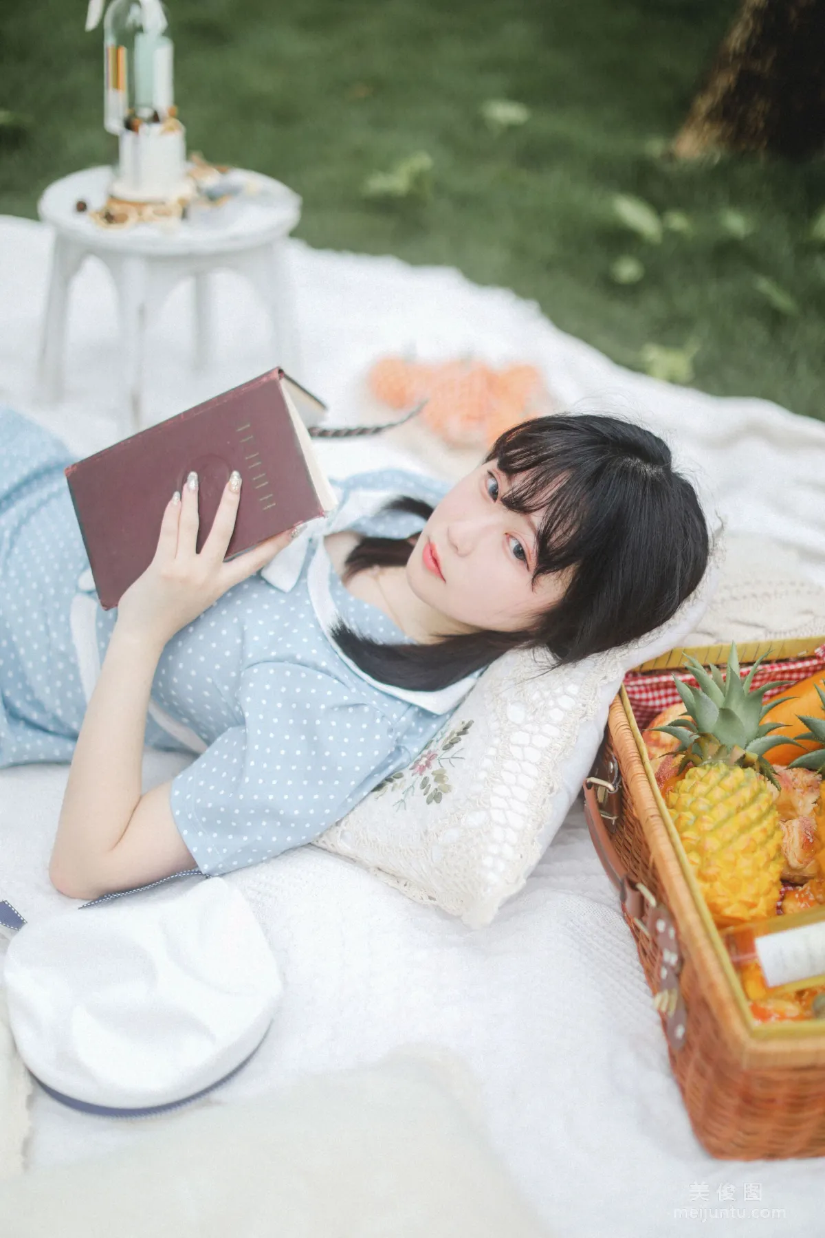 [美女Coser] 是依酱呀 《欧风》 写真集5