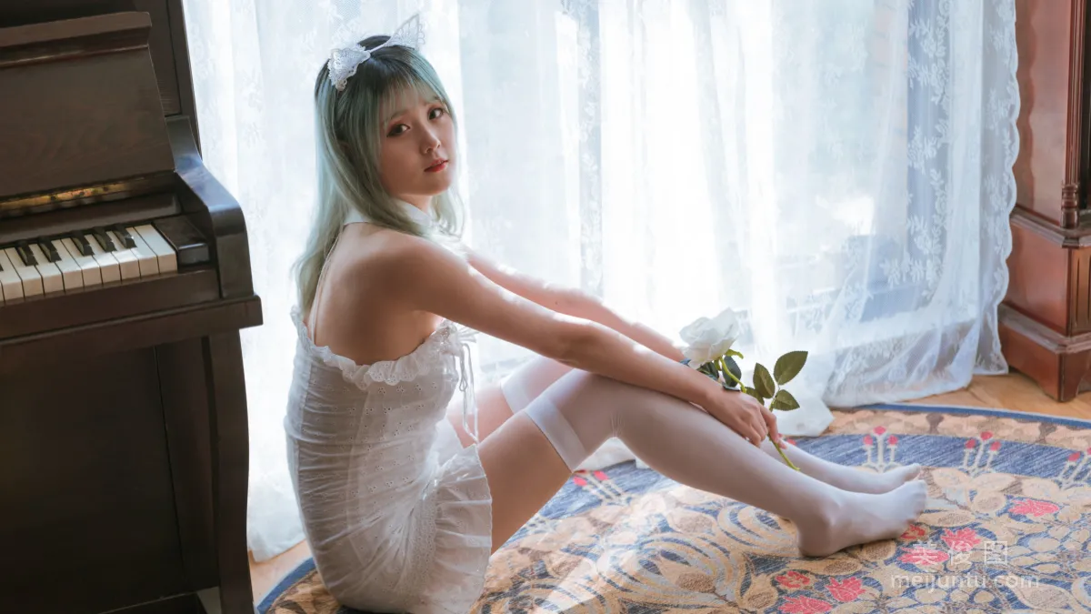 Qiu Chuchu: Web Idols photo 16