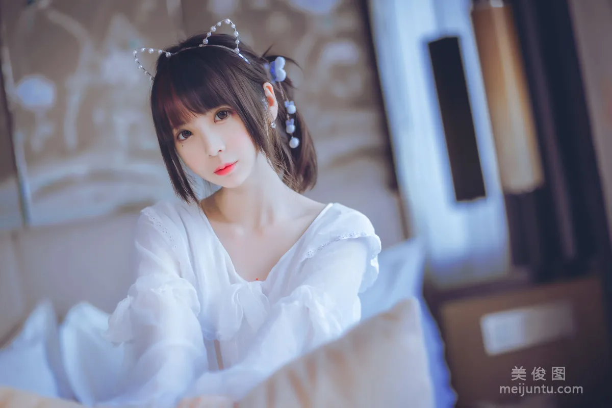 [美女Coser] 瘋貓ss 《白色睡衣》 寫真集 3