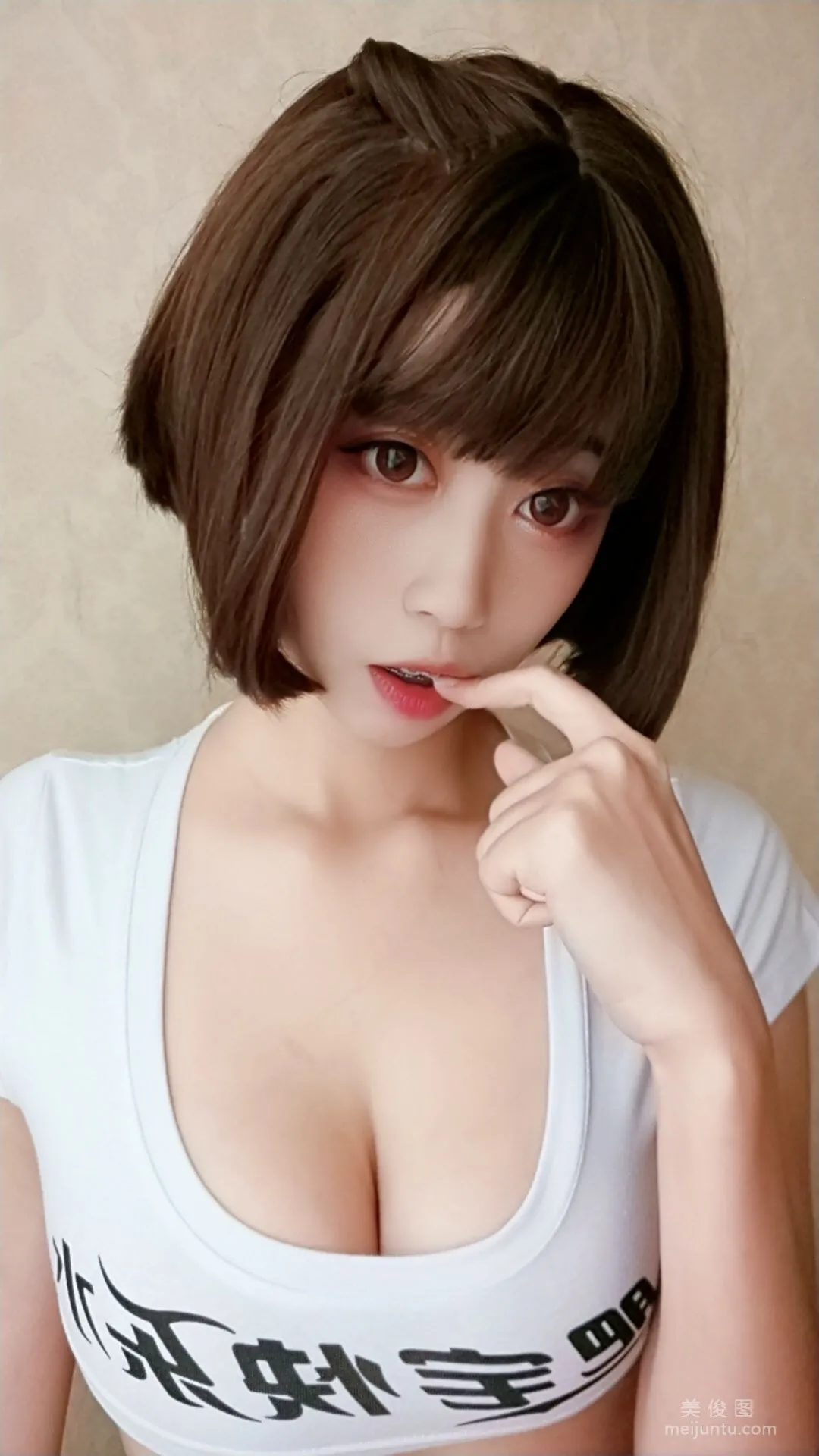 奈汐醬nice 《快樂水 兔女郎》 寫真集 28