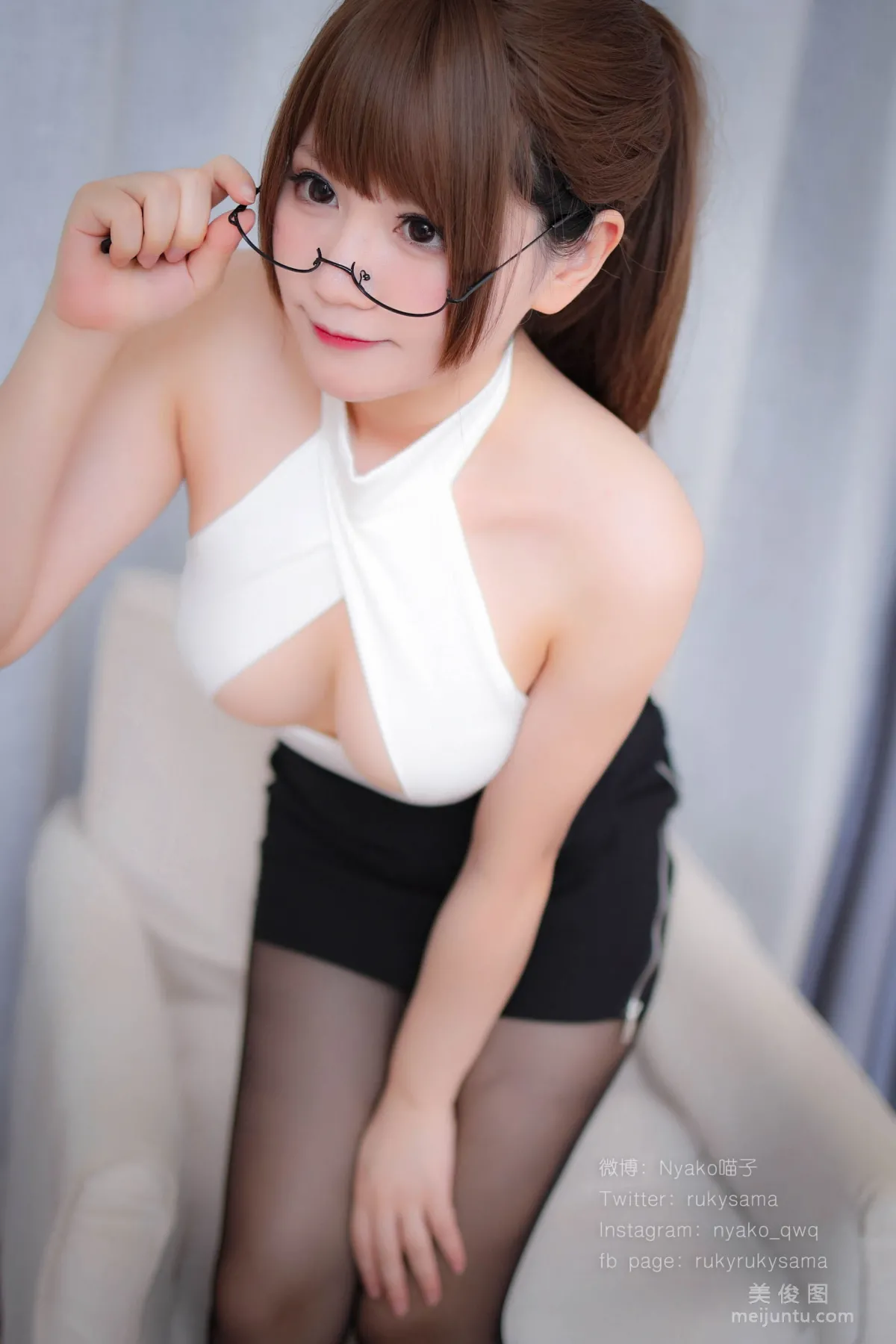 Nyako Miaozi, Black Stockings Uniform Glasses Girl, Photo Set photo 11