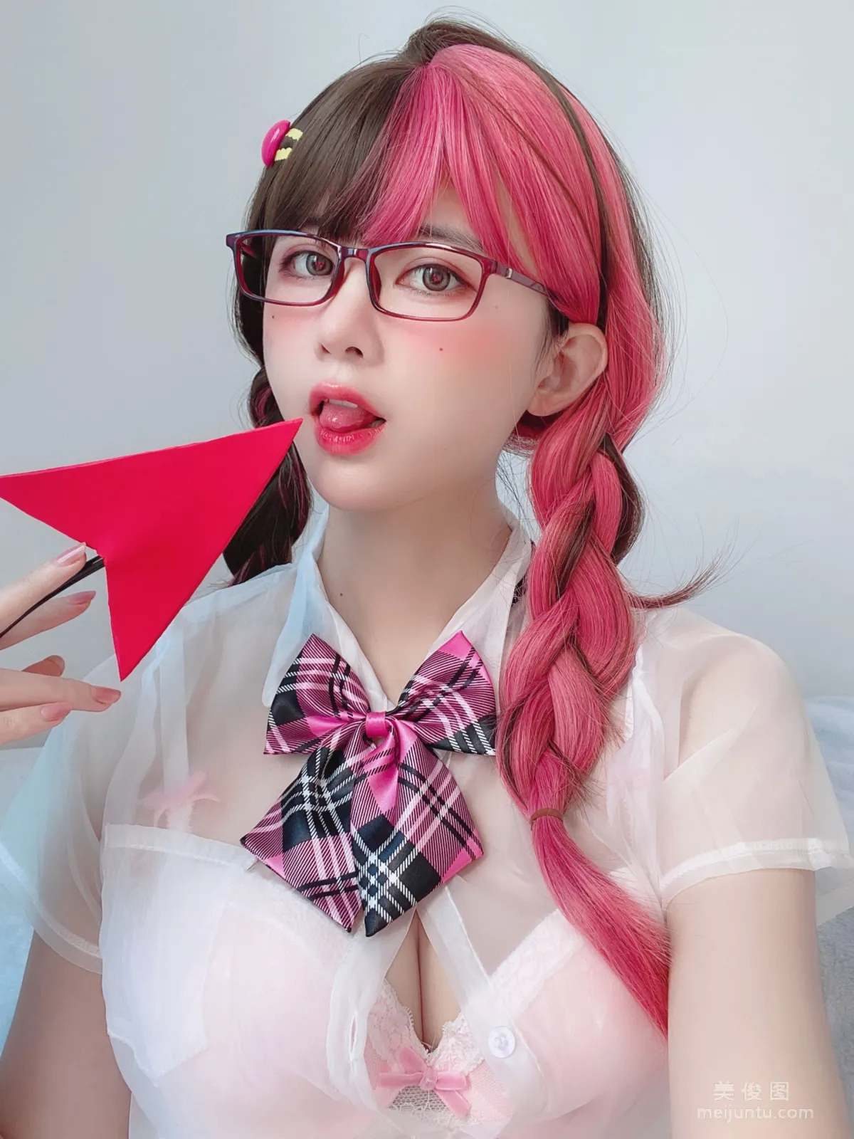 [美女Coser] 眼酱大魔王w 《黑色情趣网袜》 写真集2