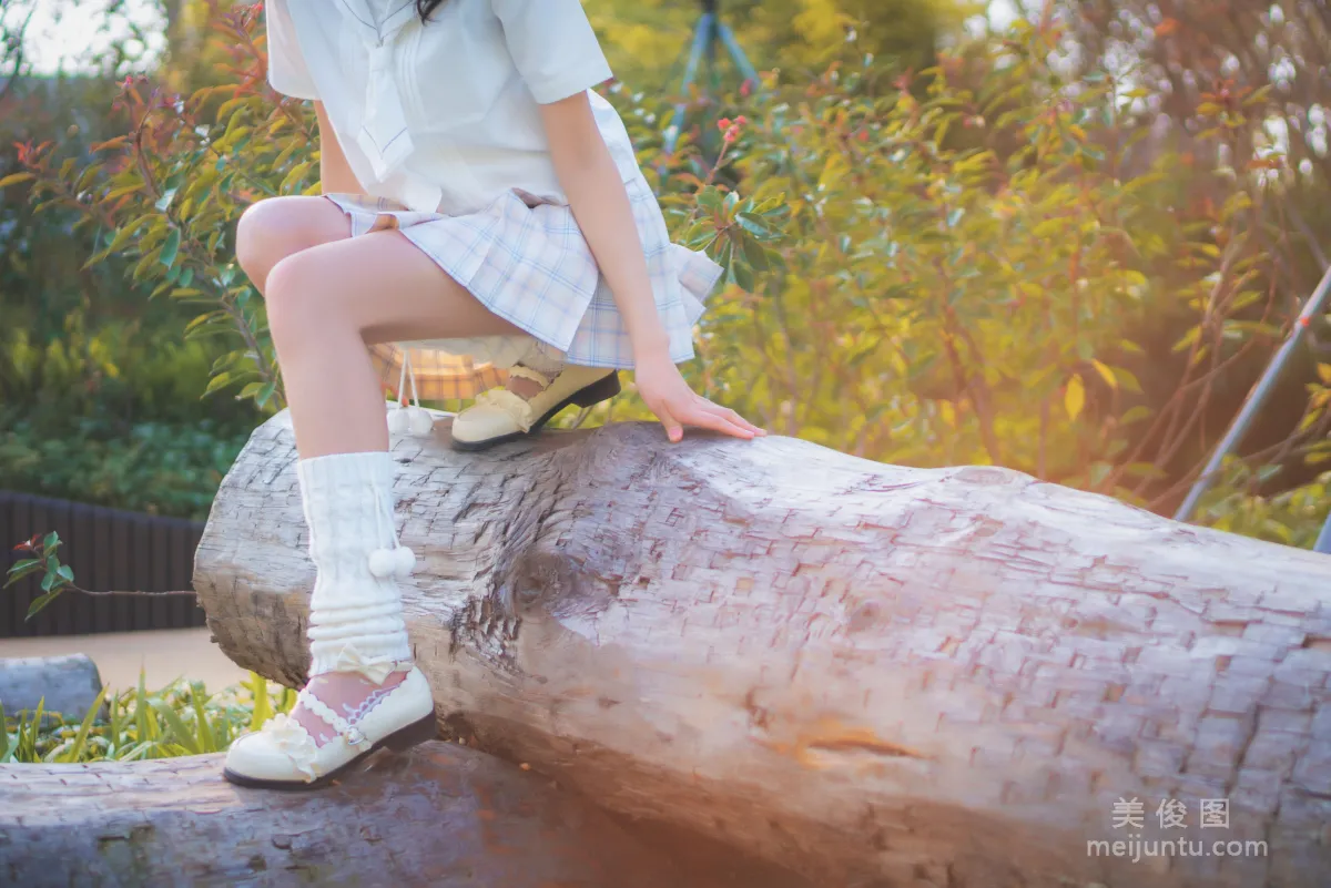 [Web Idols] Xigua, White Cloud Forest, Photo Set photo 22