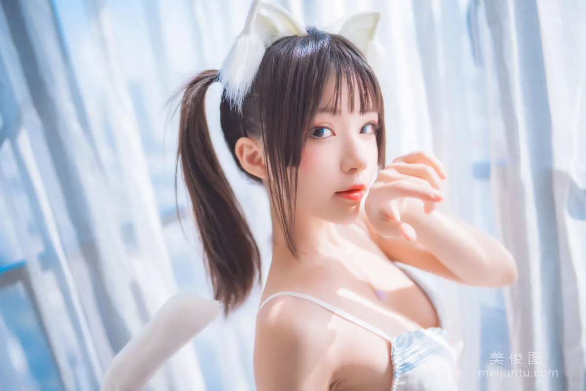 Ying Taomiao: Web Idols photo 13