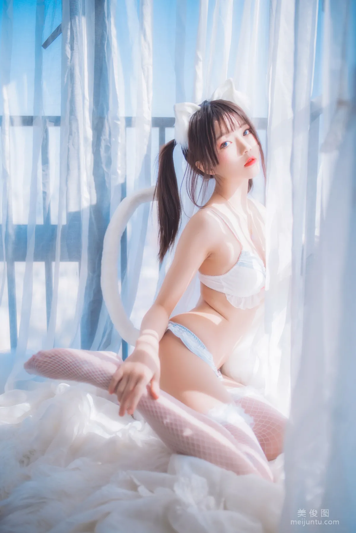 Ying Taomiao: Web Idols photo 28