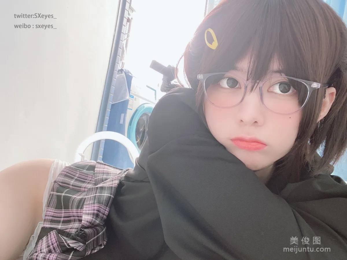 眼酱大魔王w 《JK眼镜妹》 写真集19
