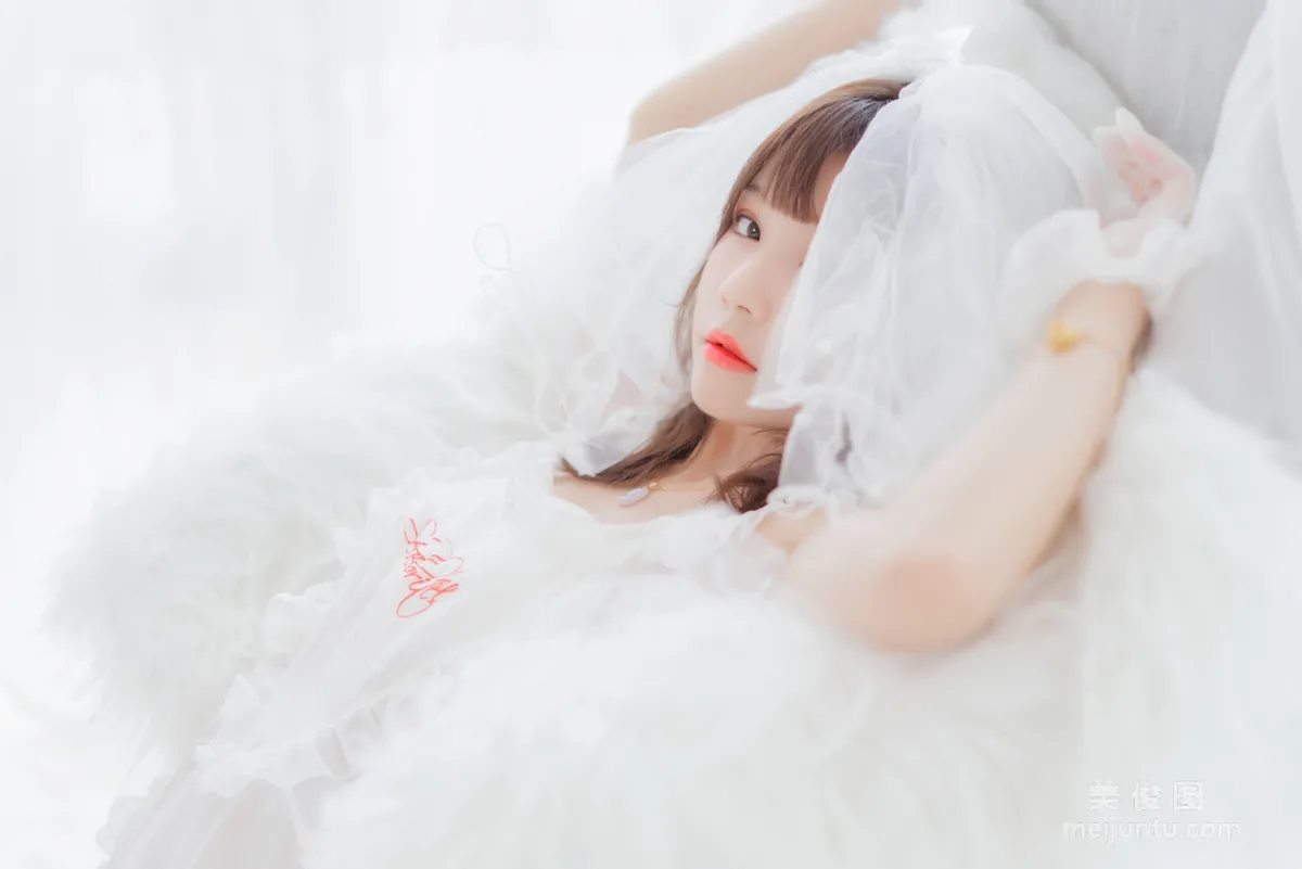Ying Taomiao: Web Idols photo 6