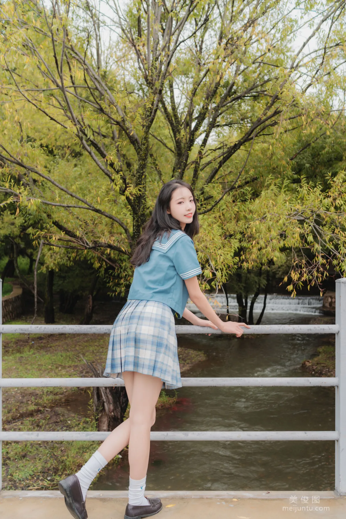 [網紅Coser] 西瓜 《麗江寫真JK戶外》 寫真集 29