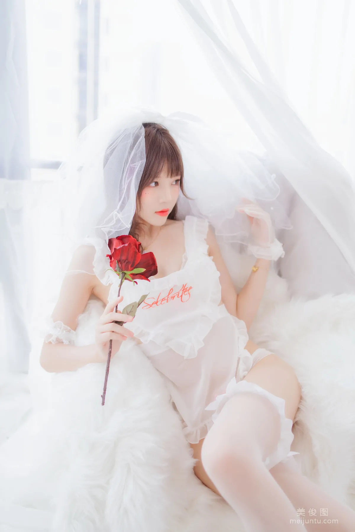 Ying Taomiao: Web Idols photo 14
