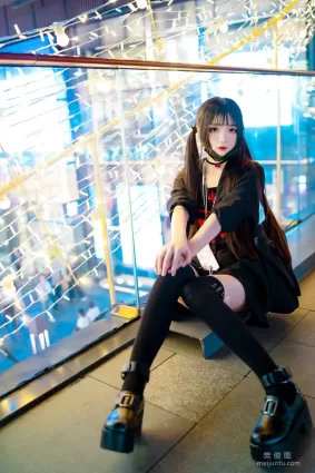 五更百鬼 《制服》 寫真集