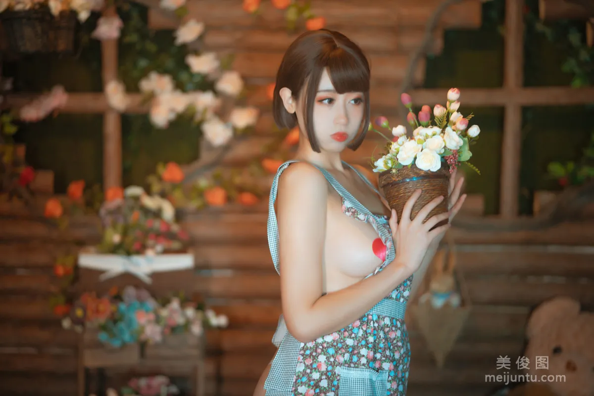 奈汐酱nice 《勤劳的老板娘》 写真集2