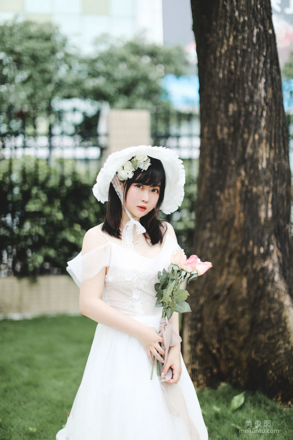 [美女Coser] 是依酱呀 《欧风》 写真集29