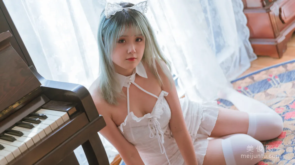 Qiu Chuchu: Web Idols photo 22