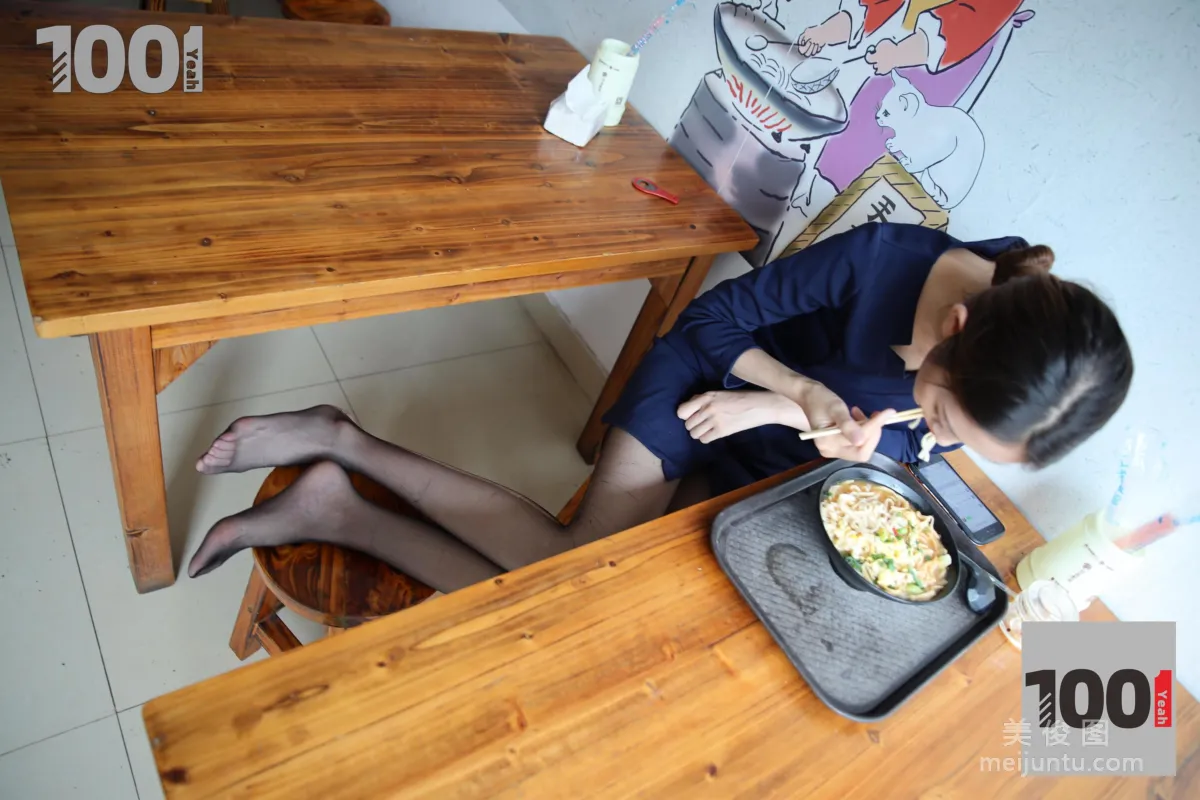 [IESS One Thousand and One Nights] Model: Cao Mei, Salesperson's Lunch Break 2, Black Stockings Uniform and Beautiful Legs Photo Set photo 81