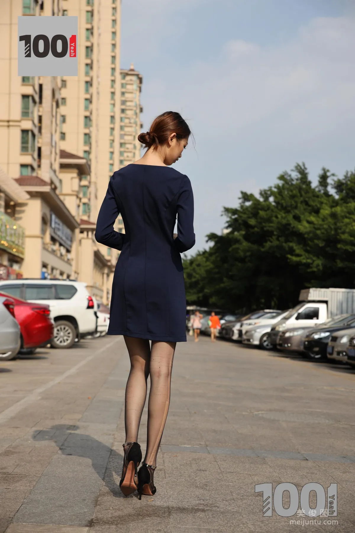 [One Thousand and One Nights] Model: Cao Mei Salesperson's Lunch Break 1 Street Snap Black Stockings Photo Set photo 43