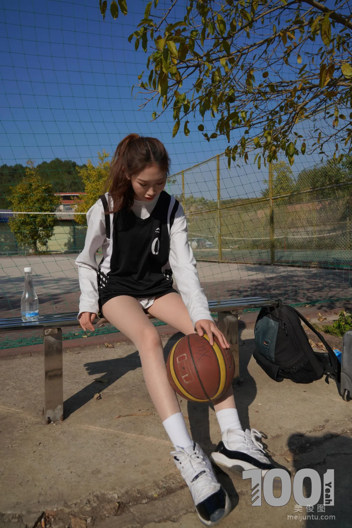 [One Thousand and One Nights] Model: Cao Mei Accompanying Girlfriend to Play Basketball 1 Photo Set photo 74