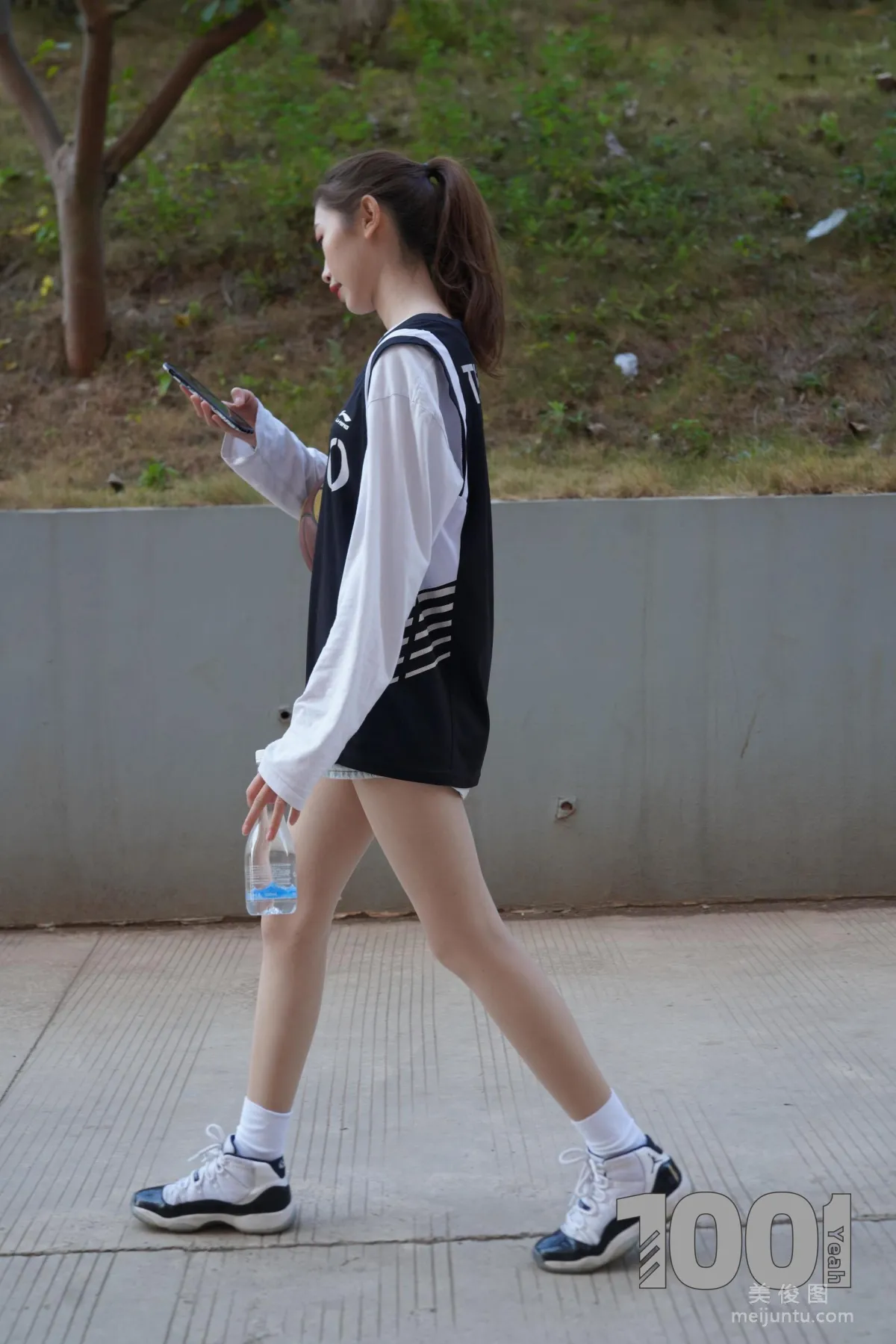 [One Thousand and One Nights] Model: Cao Mei Accompanying Girlfriend to Play Basketball 1 Photo Set photo 3