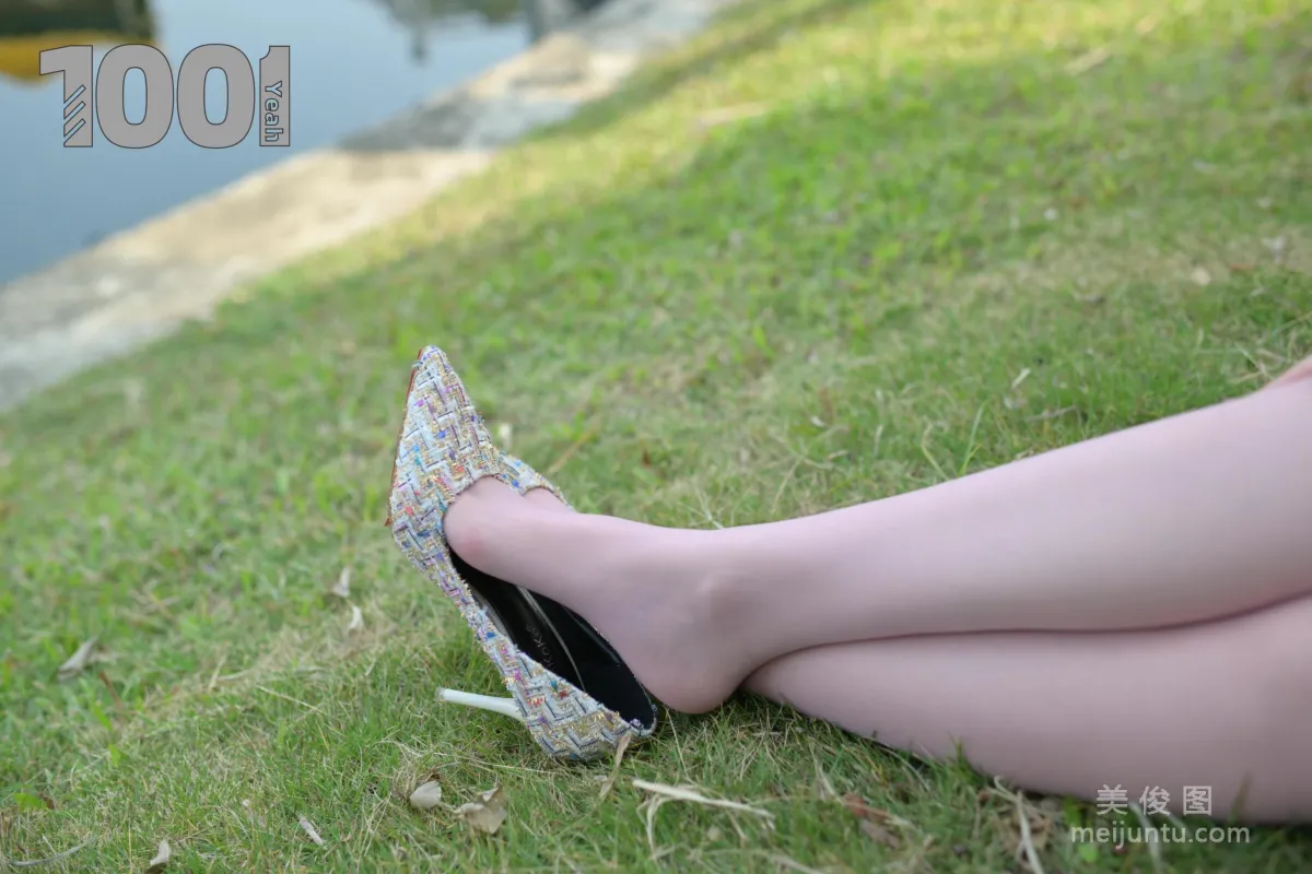 [One Thousand and One Nights] Model: Tui Tui, Encounter 3 Nude Stockings and High Heels Photo Set photo 44