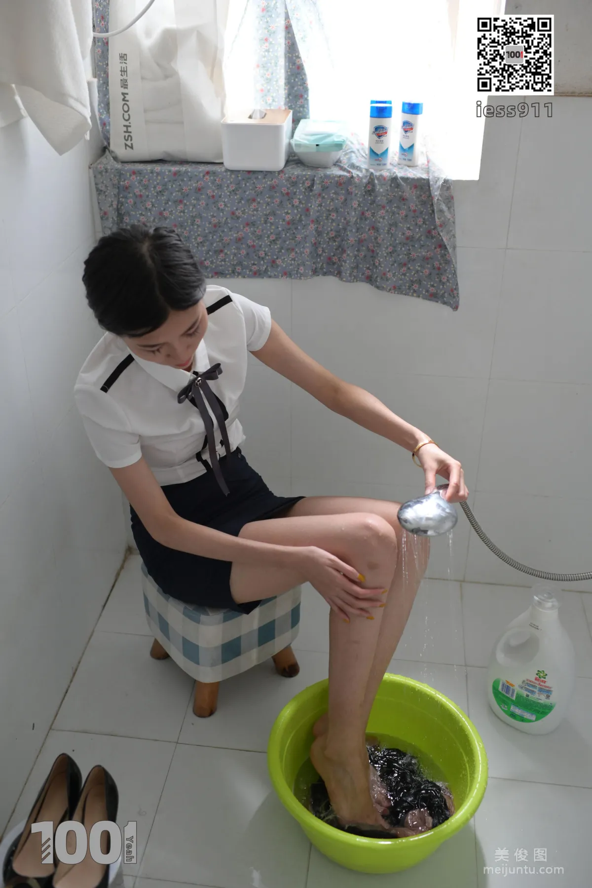 [One Thousand and One Nights] Country Cousin 1 Beautiful Feet and Silk Stockings Photo Set photo 98