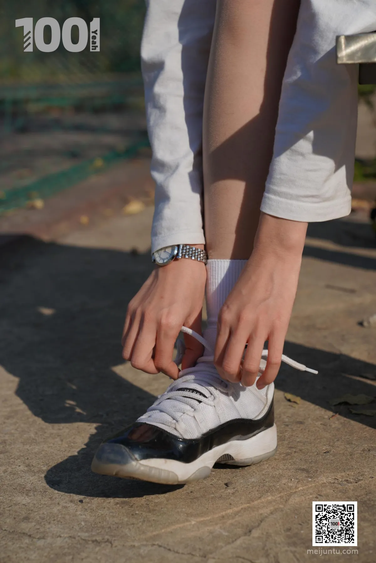[One Thousand and One Nights] Model: Cao Mei, Accompanying Girlfriend to Play Basketball 4 Beautiful Feet and Silk Stockings Photo Set photo 14