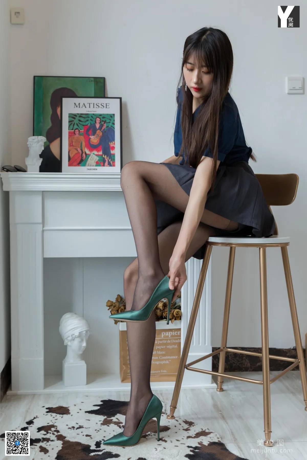 Xia Xia: IESS photo 3