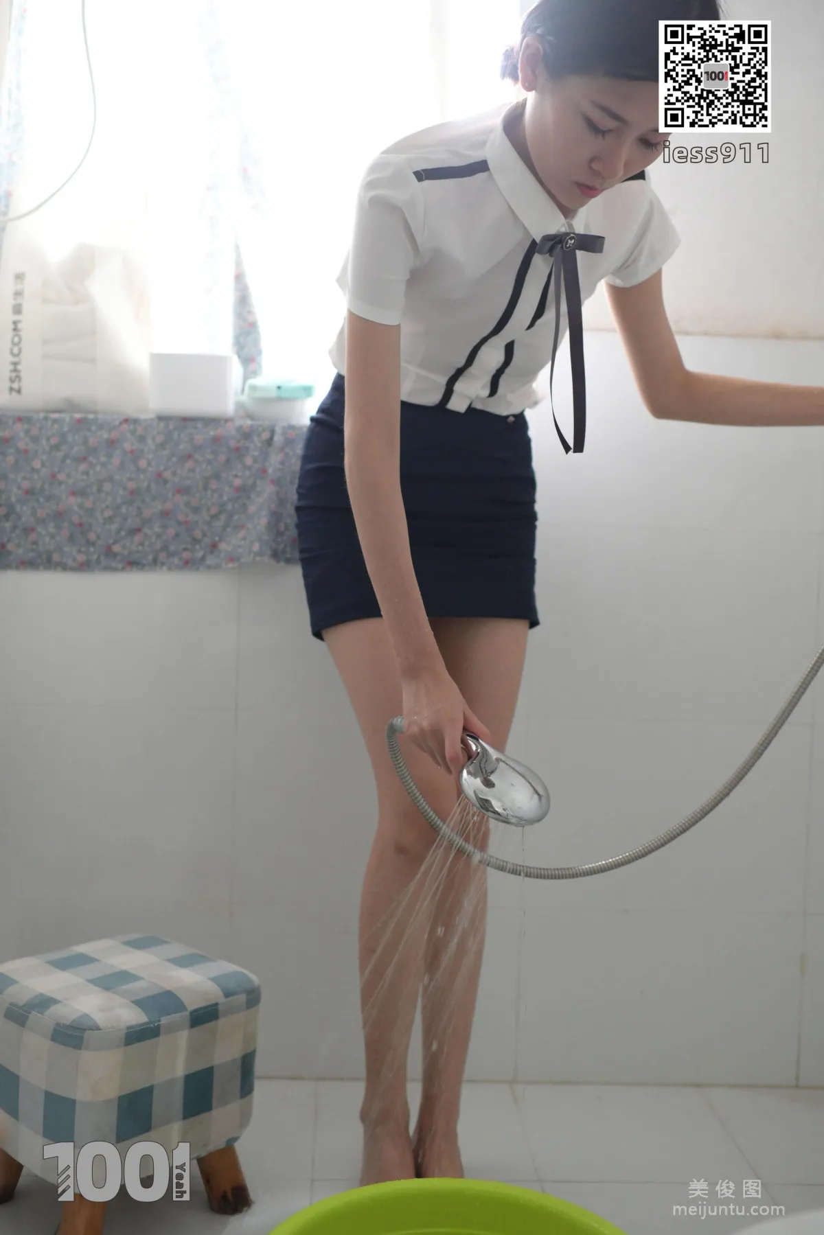 [One Thousand and One Nights] Country Cousin 1 Beautiful Feet and Silk Stockings Photo Set photo 76