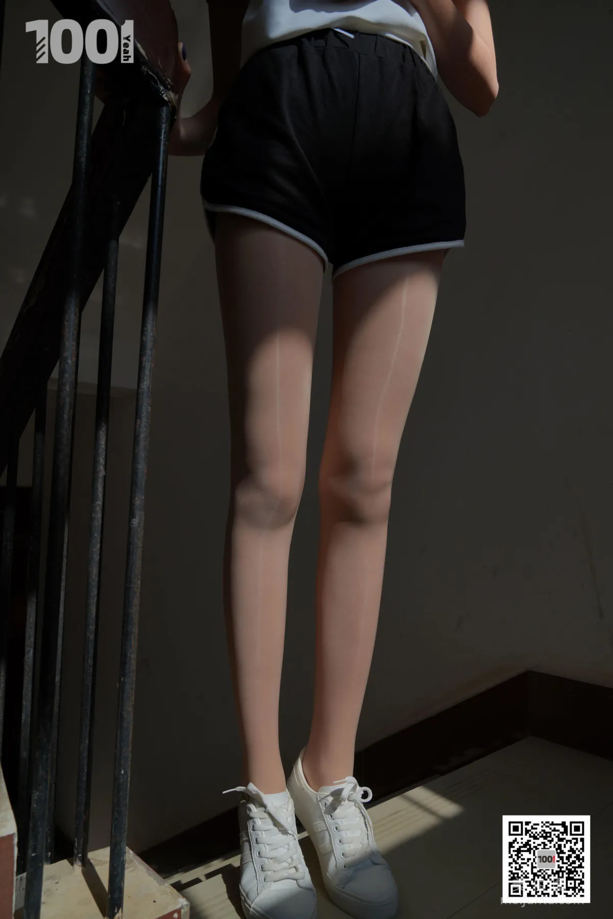 [One Thousand and One Nights] Model: Xi Gua, Embracing the Sunlight 1, Flesh-Colored Stockings and Beautiful Legs Photo Set photo 91