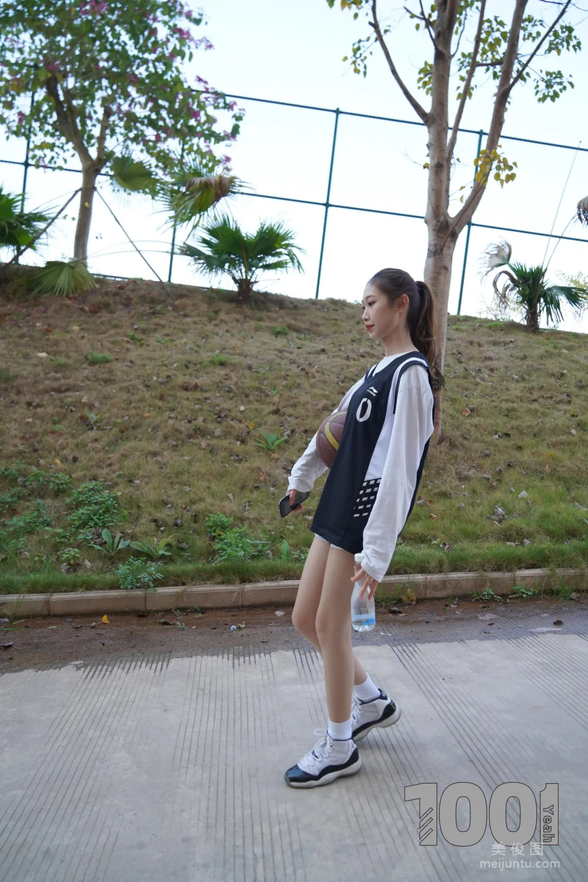 [One Thousand and One Nights] Model: Cao Mei Accompanying Girlfriend to Play Basketball 1 Photo Set photo 45