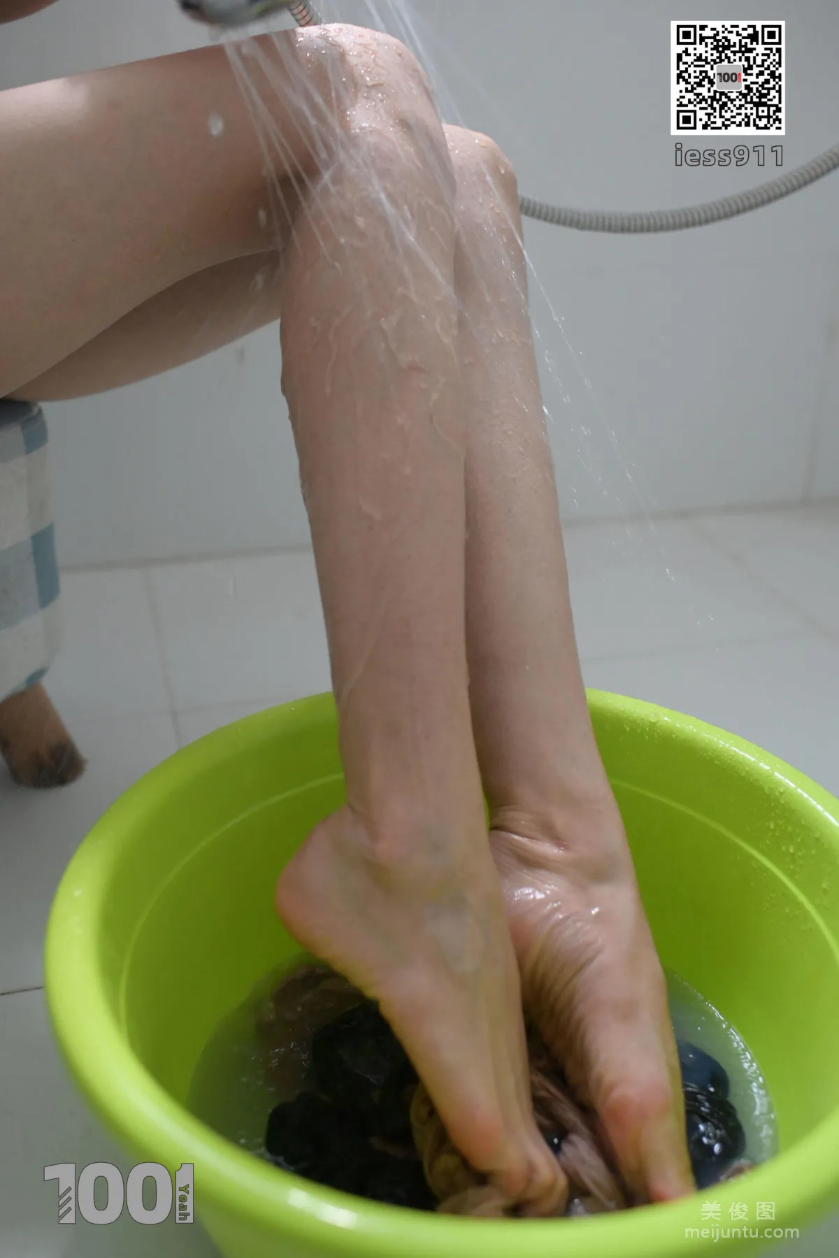 [One Thousand and One Nights] Country Cousin 1 Beautiful Feet and Silk Stockings Photo Set photo 26