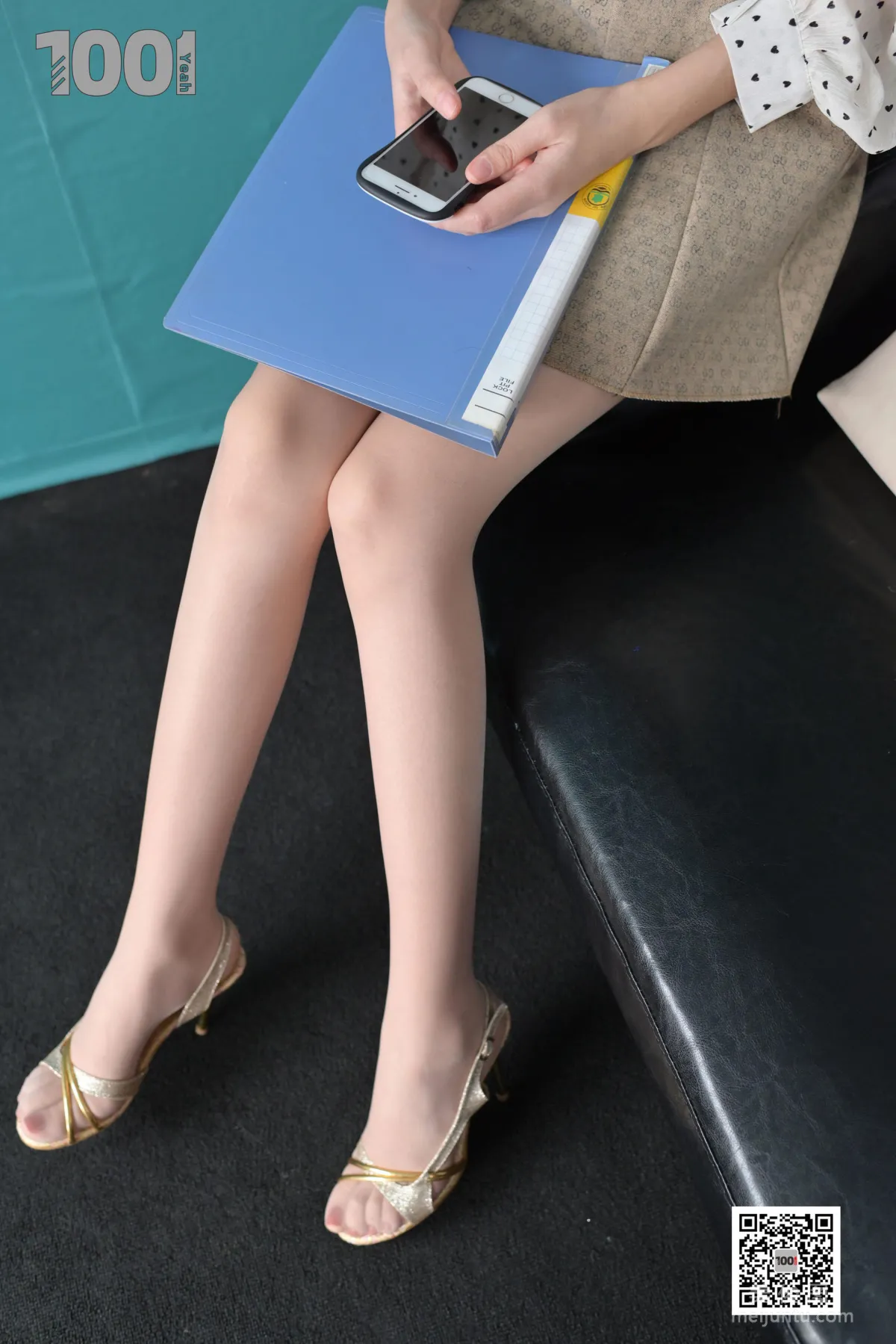 [IESS One Thousand and One Nights] Model: Xi Gua Workplace Rookie Interview 2 Sheer Stockings Beautiful Legs Photo Set photo 28