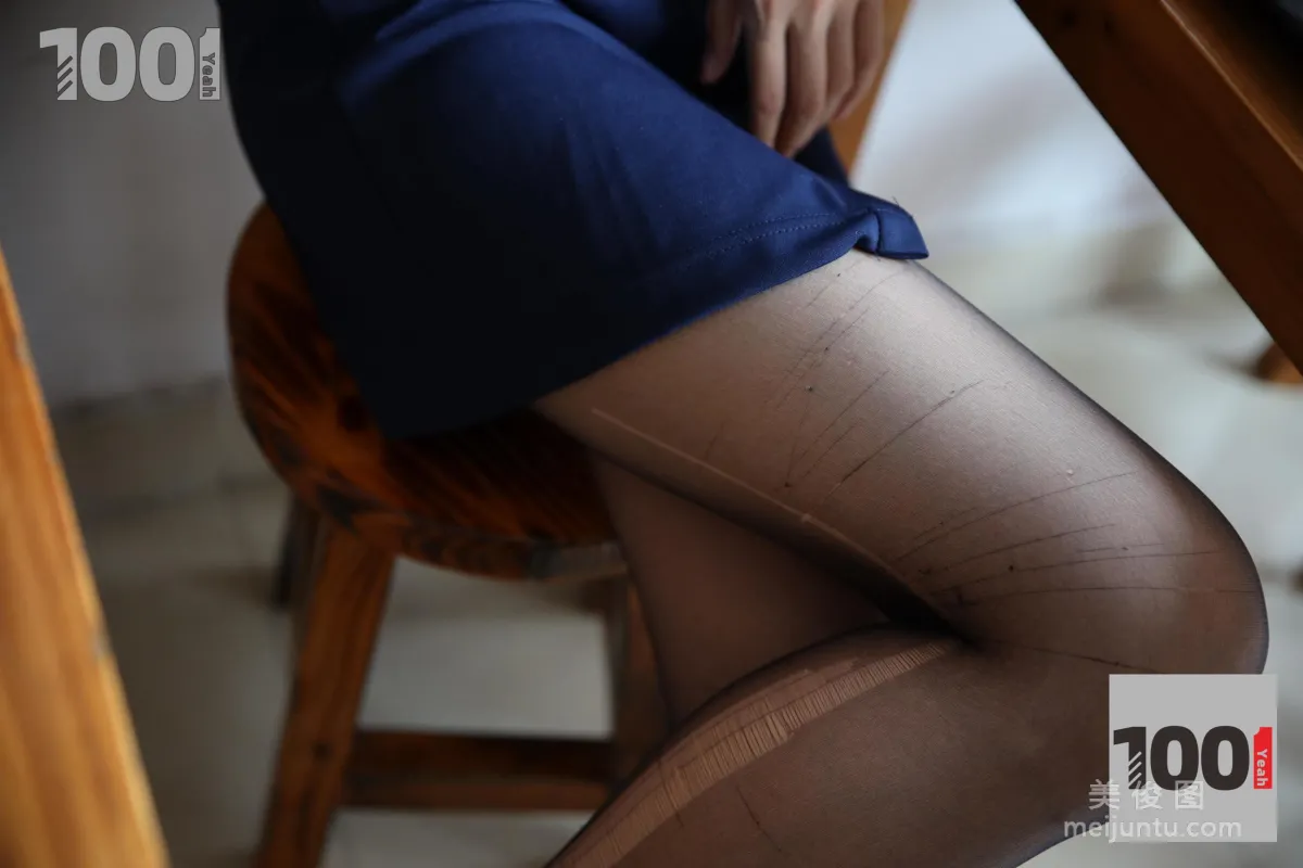 [One Thousand and One Nights] Cao Mei Salesperson's Lunch Break 3 Black Stockings and Beautiful Feet Photo Set photo 56