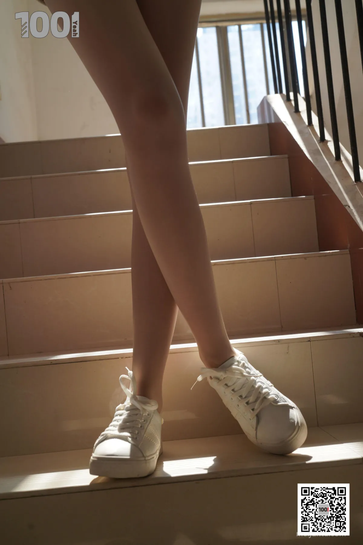 [One Thousand and One Nights] Model: Xi Gua, Embracing the Sunlight 1, Flesh-Colored Stockings and Beautiful Legs Photo Set photo 50