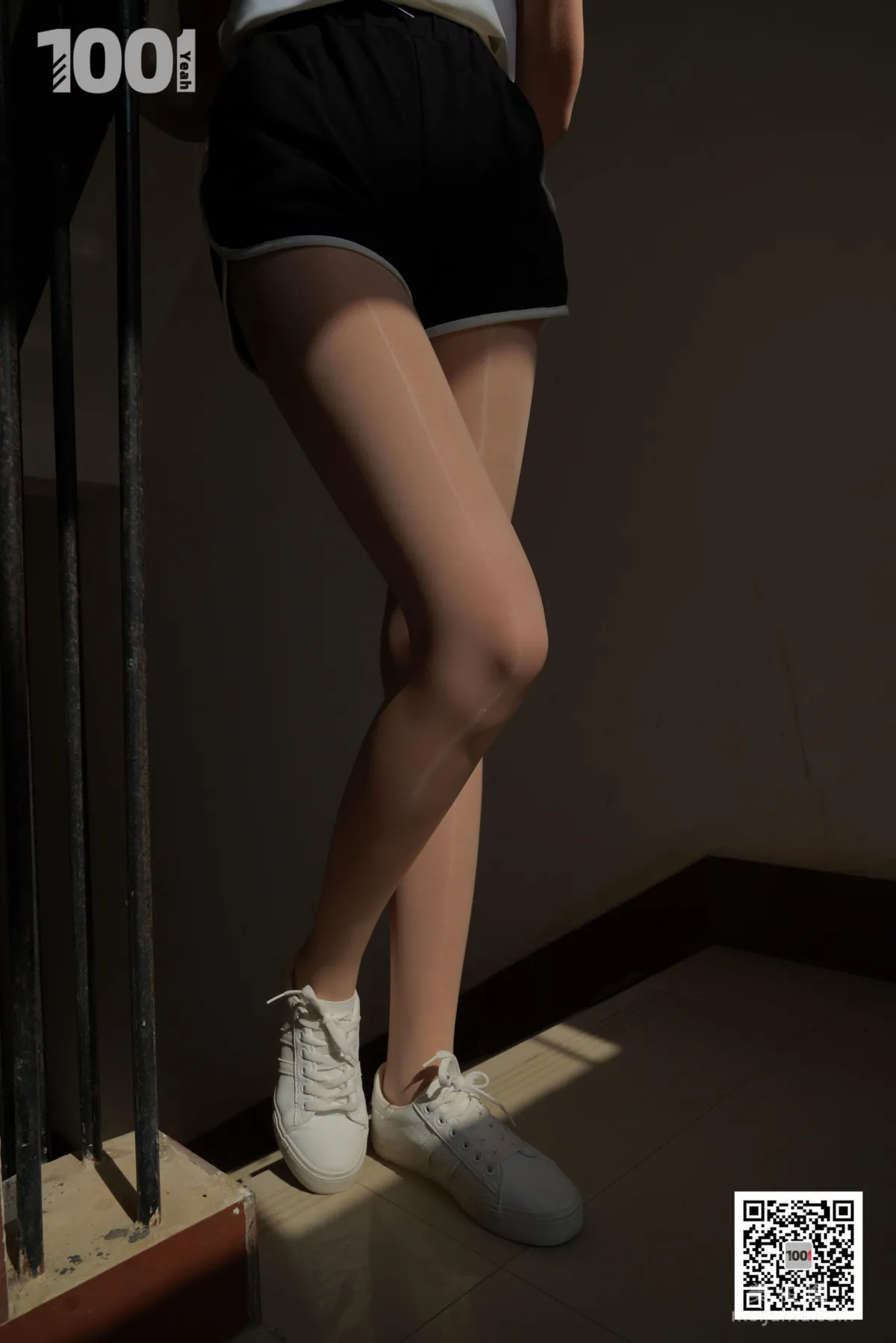 [One Thousand and One Nights] Model: Xi Gua, Embracing the Sunlight 1, Flesh-Colored Stockings and Beautiful Legs Photo Set photo 77