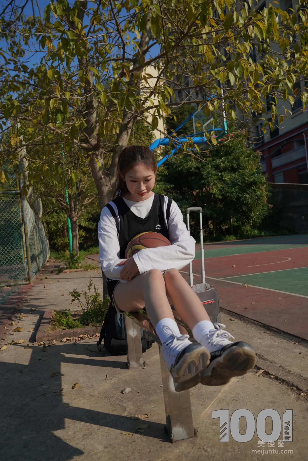 [One Thousand and One Nights] Model: Cao Mei Accompanying Girlfriend to Play Basketball 1 Photo Set photo 93