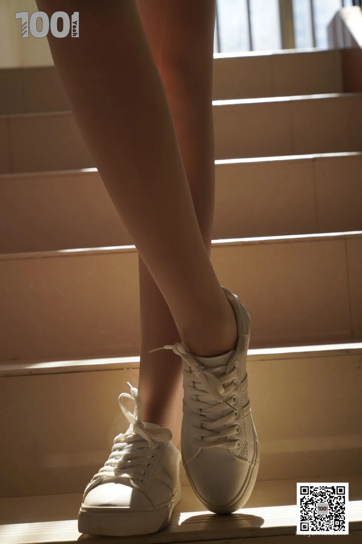 [One Thousand and One Nights] Model: Xi Gua, Embracing the Sunlight 1, Flesh-Colored Stockings and Beautiful Legs Photo Set photo 51