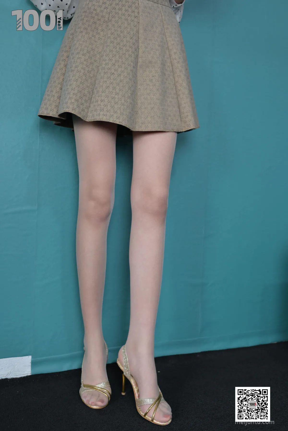 [IESS One Thousand and One Nights] Model: Xi Gua Workplace Rookie Interview 2 Sheer Stockings Beautiful Legs Photo Set photo 73