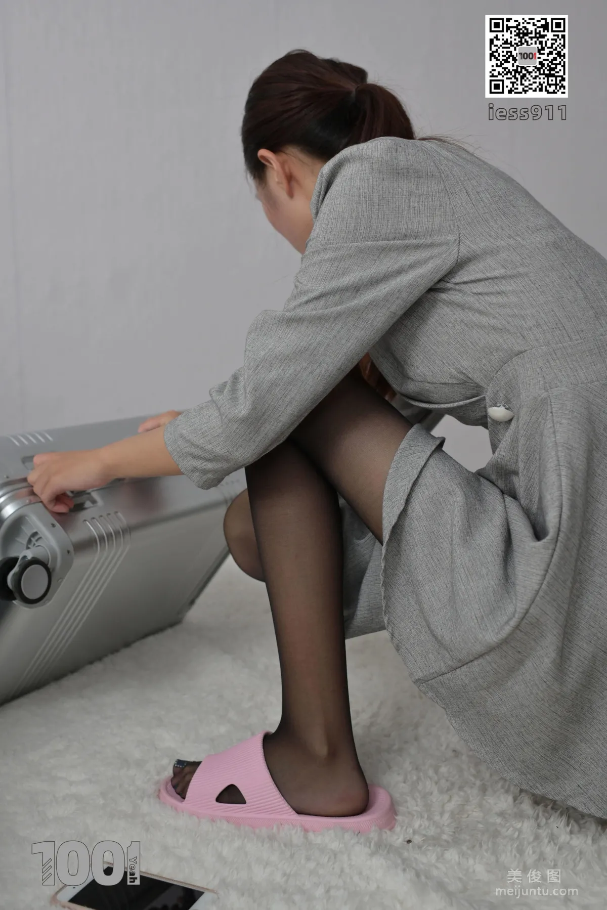 [IESS One Thousand and One Nights] My Female Boss Went on a Business Trip 1, Stockings and Beautiful Feet Photo Set photo 45