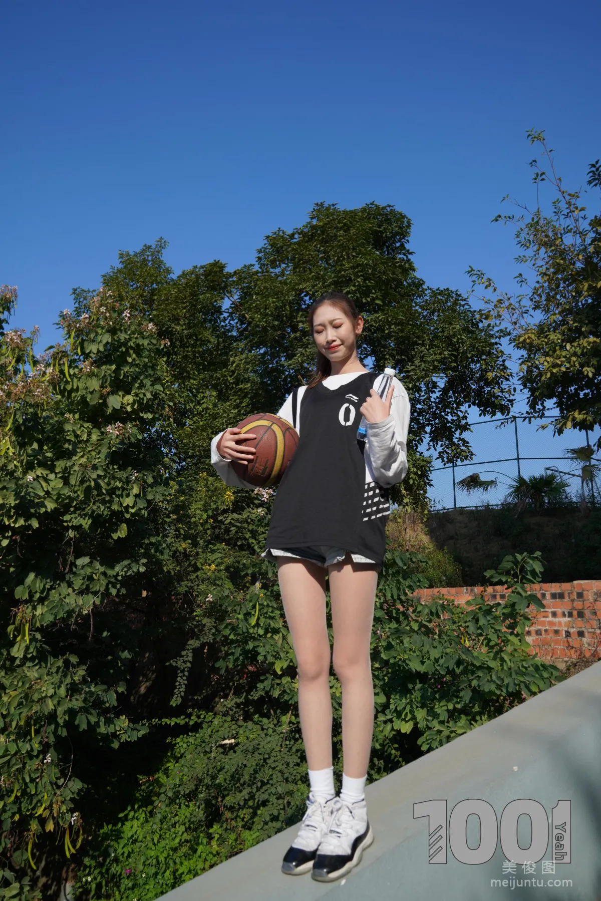 [One Thousand and One Nights] Model: Cao Mei Accompanying Girlfriend to Play Basketball 1 Photo Set photo 22