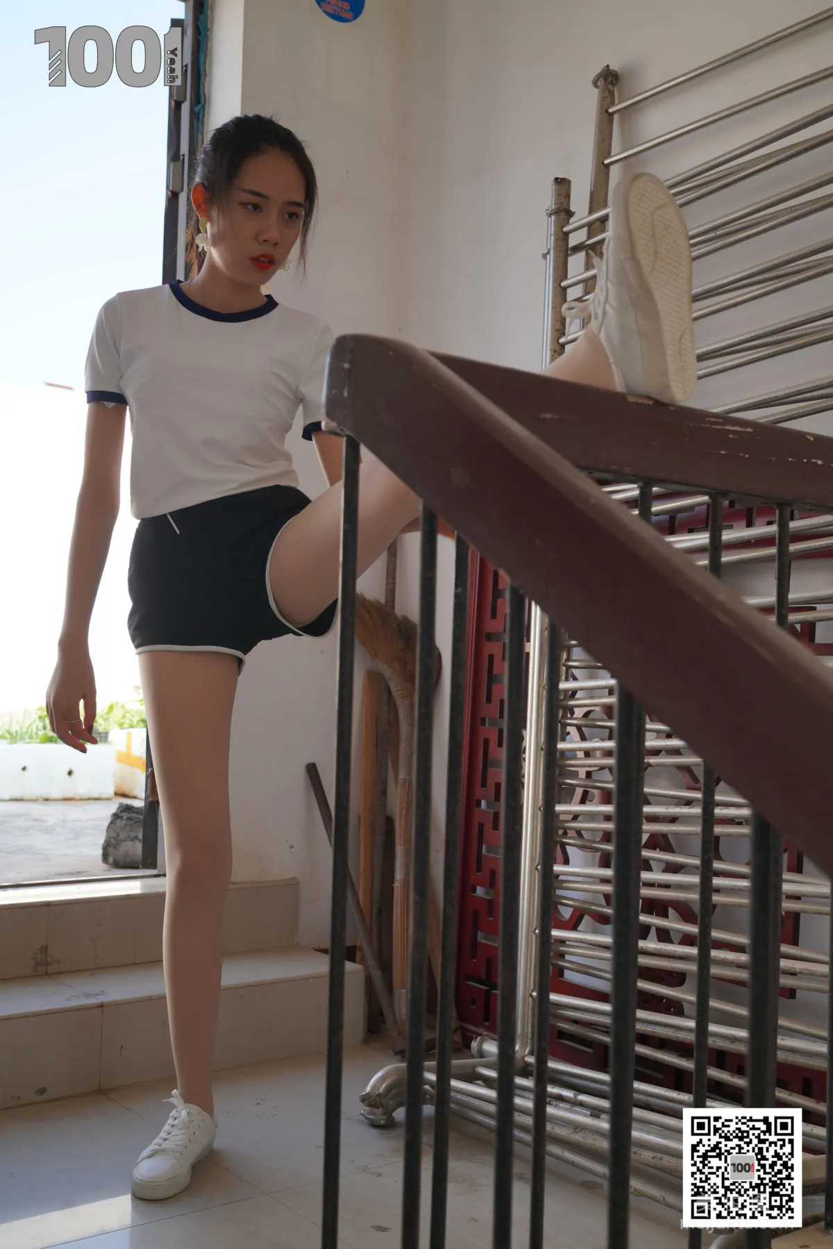 [One Thousand and One Nights] Model Xi Gua, Embracing the Sunlight 4, Nude Stockings Beautiful Legs Photo Set photo 31