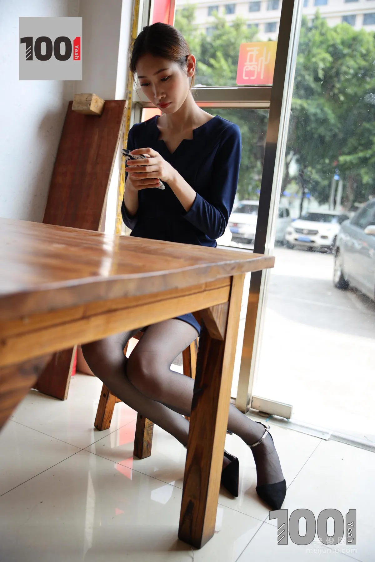 [One Thousand and One Nights] Model: Cao Mei Salesperson's Lunch Break 1 Street Snap Black Stockings Photo Set photo 81