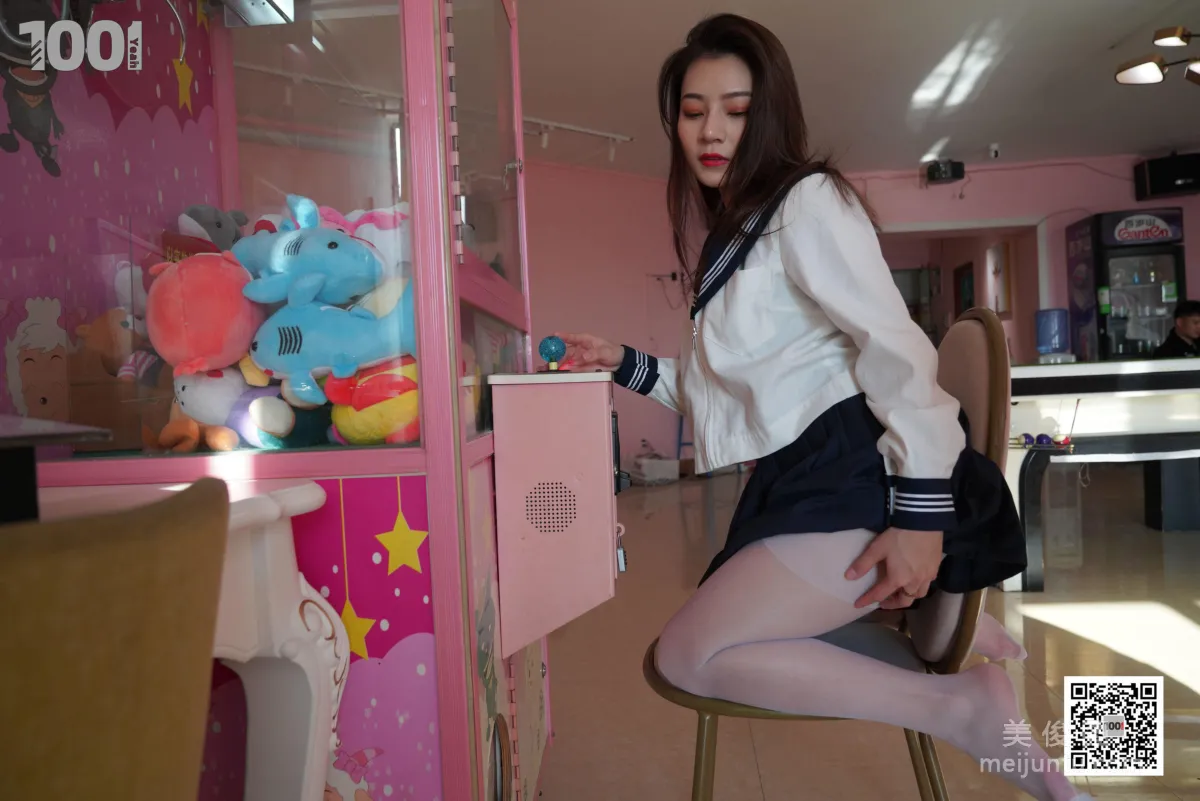 [One Thousand and One Nights] Model Zhen Zhen, The Truant JK Girl 2, White Stockings Uniform Photo Set photo 74