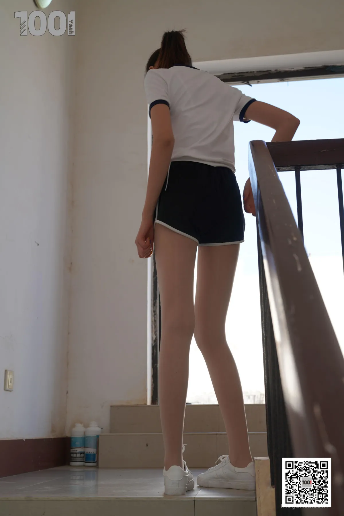 [One Thousand and One Nights] Model Xi Gua, Embracing the Sunlight 4, Nude Stockings Beautiful Legs Photo Set photo 2