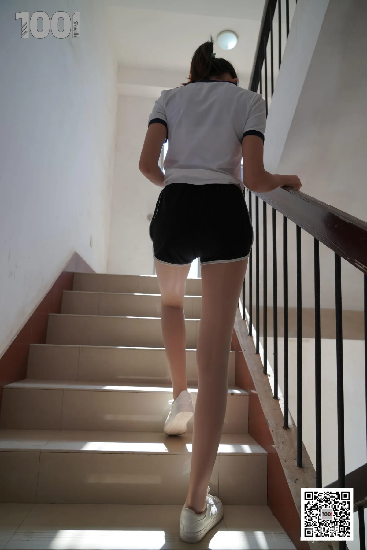 [One Thousand and One Nights] Model: Xi Gua, Embracing the Sunlight 1, Flesh-Colored Stockings and Beautiful Legs Photo Set photo 67