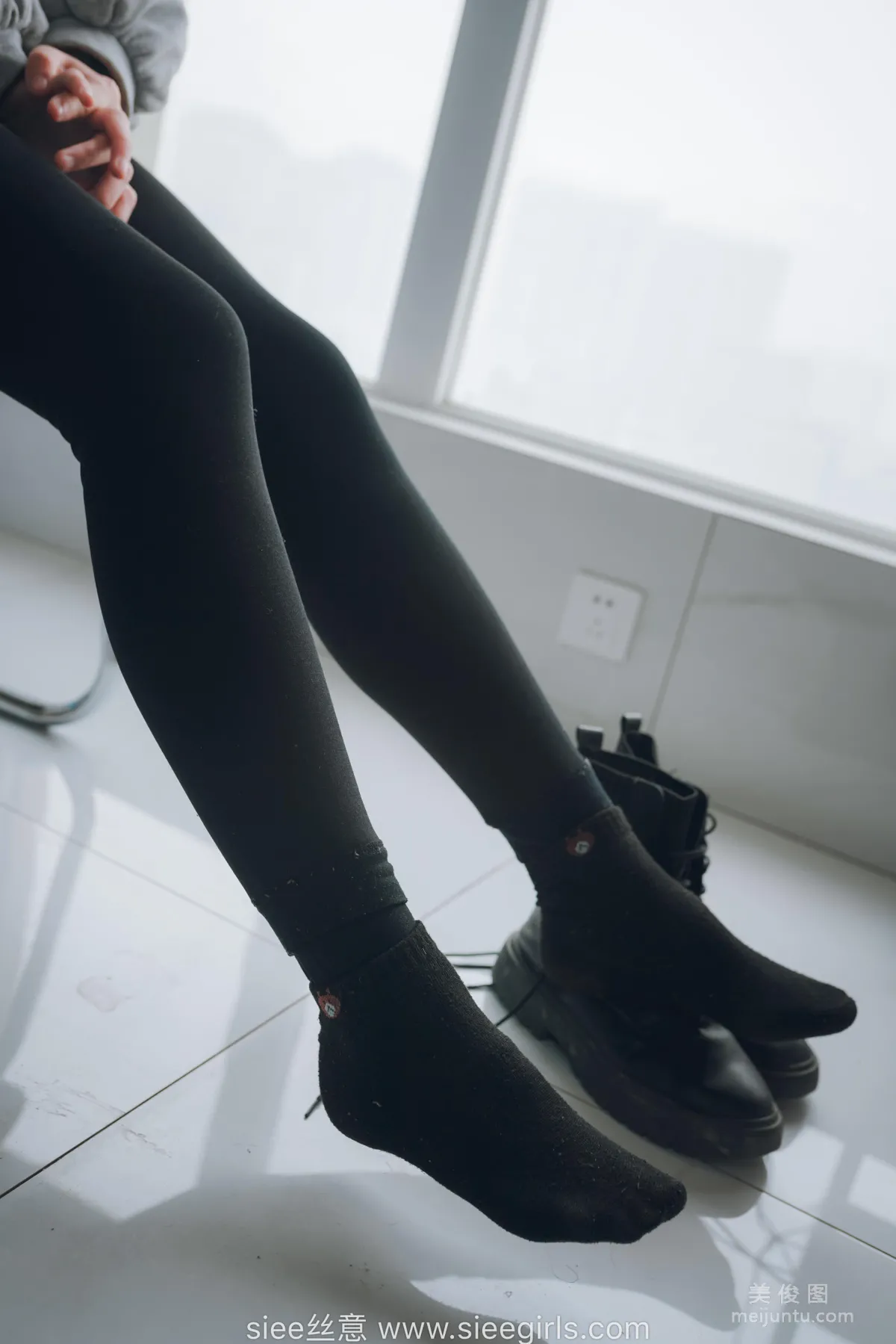 Han Han: SIEE No. 438 photo 30