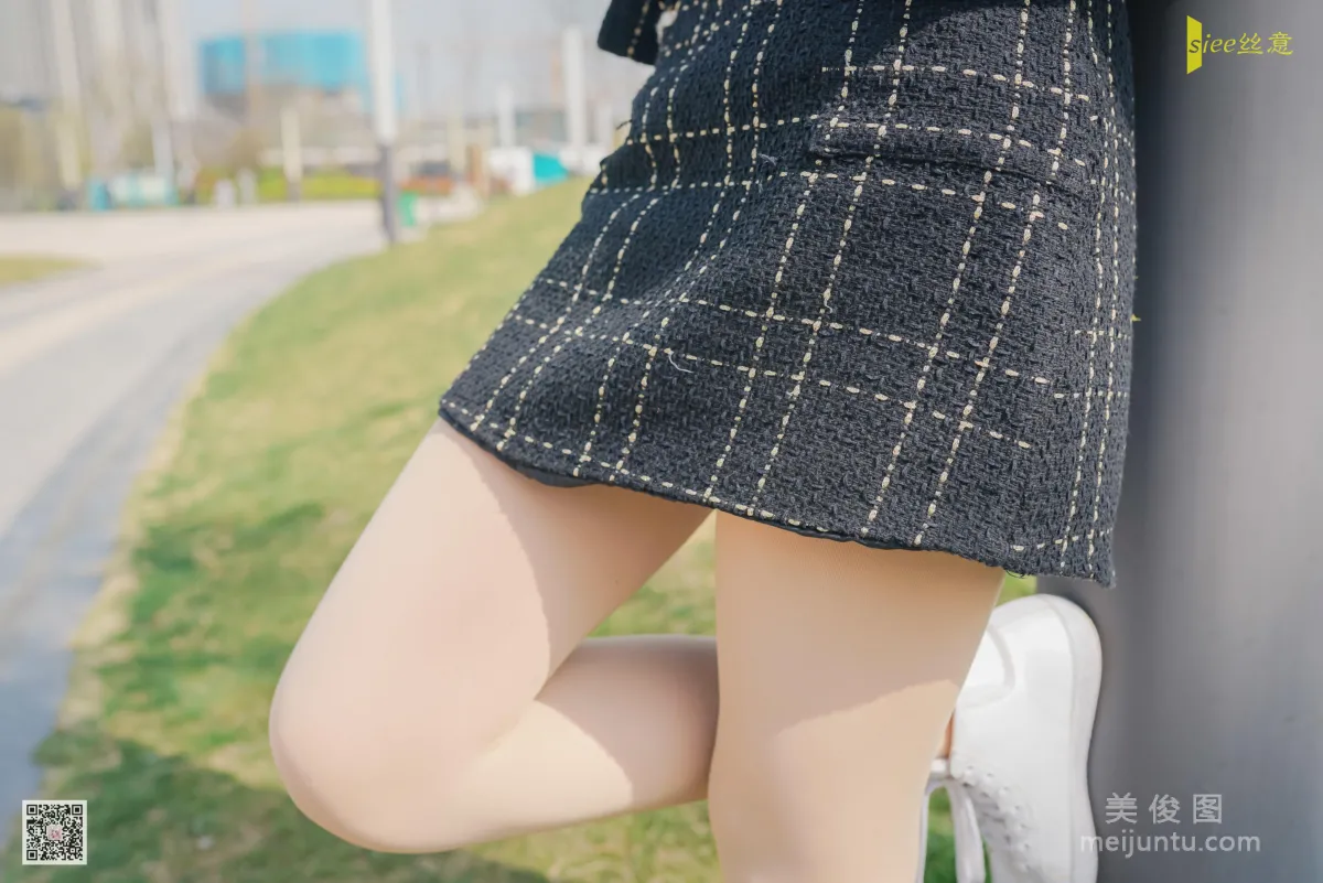 [絲意SIEE] No.443 榮榮 《四月，故事仍在》 寫真集 69