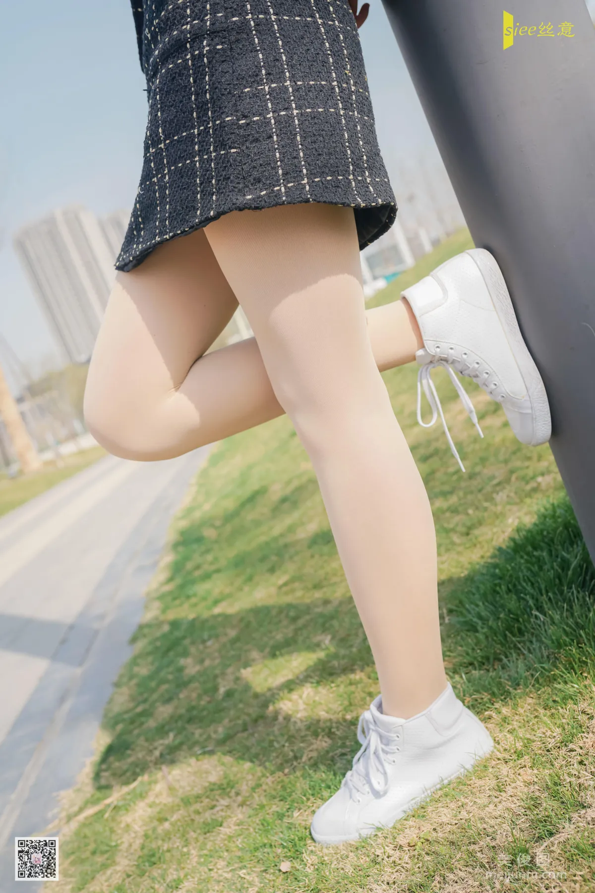 [絲意SIEE] No.443 榮榮 《四月，故事仍在》 寫真集 66