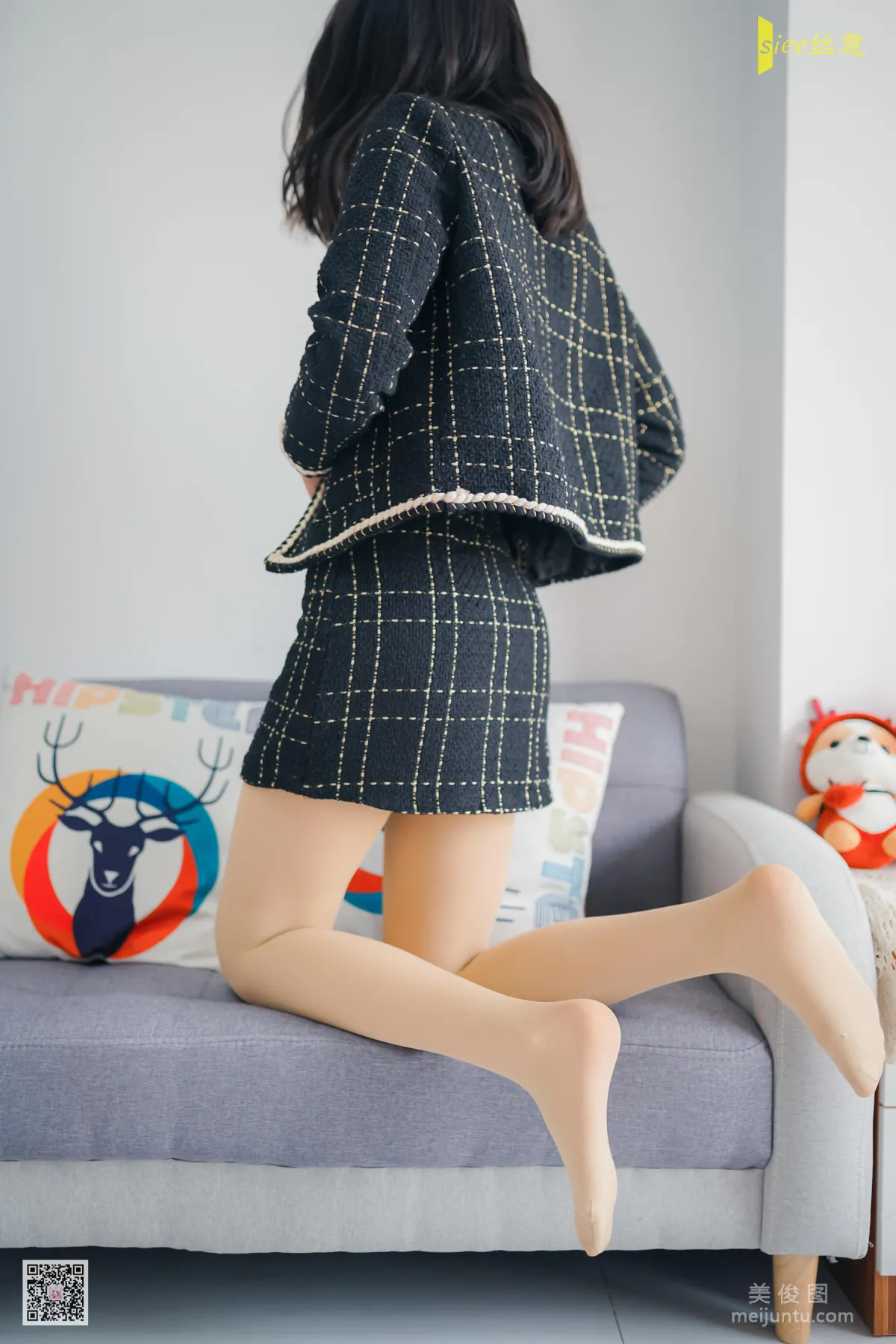 Rong Rong: SIEE No. 451 photo 83