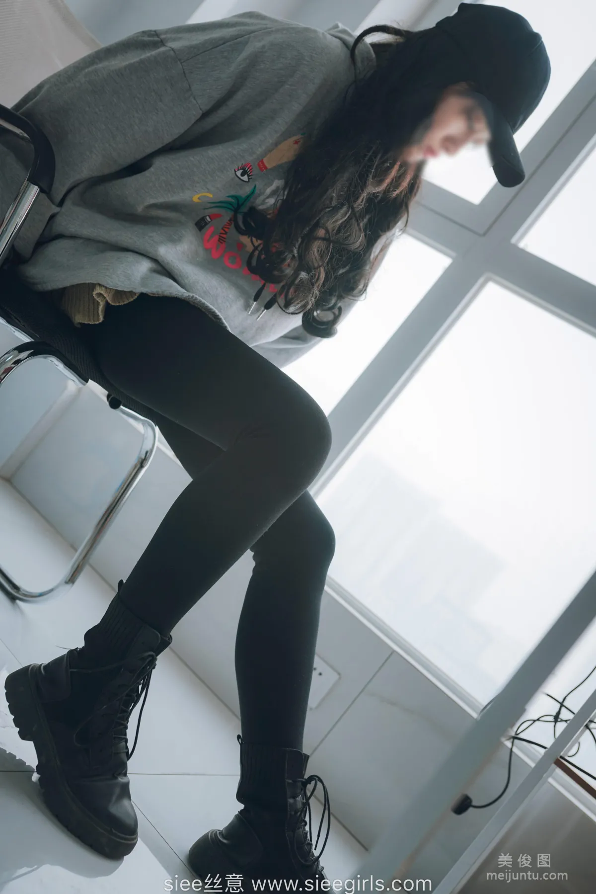 Han Han: SIEE No. 438 photo 23