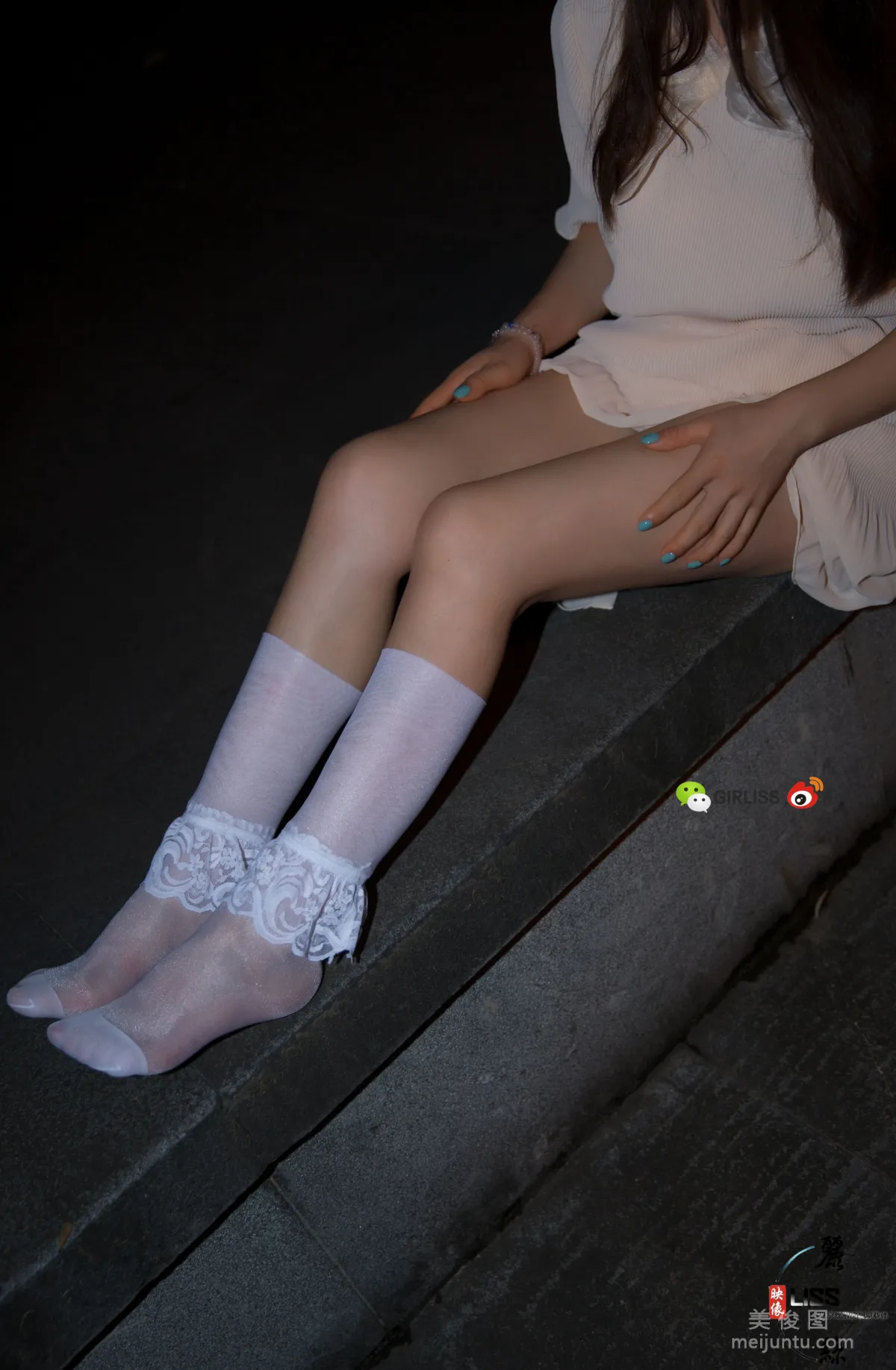 [丽丝映像GIRLISS] 《夜色里的蕾丝》 写真集21