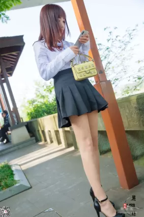 [麗絲映像GIRLISS] 柳嫣 《柳嫣的純情》 寫真集